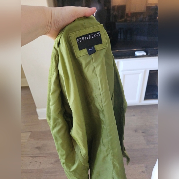 BERNARDO leather suede   green  jacket M - Picture 12 of 13